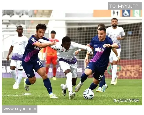 足球明星训练营穿搭秘籍大揭秘时尚与运动的完美融合